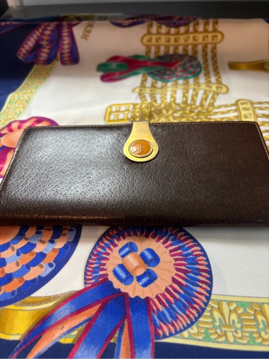 Gucci Handbags - Rare Vintage GUCCI Leather Continental Wallet - Teardrop Clasp - Rich Mahogany